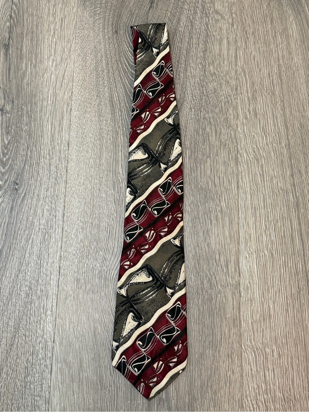 Vintage Screenplay by Martin Wong Silk Tie Abstract Burgundy Made USA